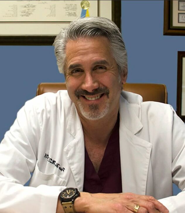 Doutor Dermatólogo Tomás Pereira